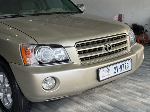 Toyota Highlander 2002 Limitted ប៉ុងមួយ