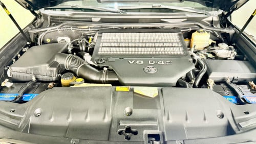 Toyota Land Cruiser VX - V8 Diesel Engine