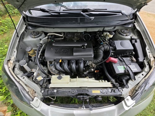 Toyota Matrix ឆ្នាំ03 ឡានស្អាត ម៉ាស៊ីនស្ងាត់ ទឹកថ្នាំស្អាត ជើងក្រោម ប្រអប់លេខអេម