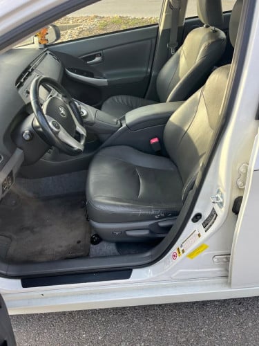 Toyota Prius 2010 option 5