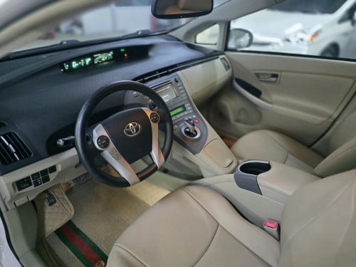 Toyota Pruis 2013 Option 5