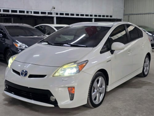 Toyota Pruis 2013 Option 5