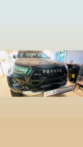 Toyota revo gr v6