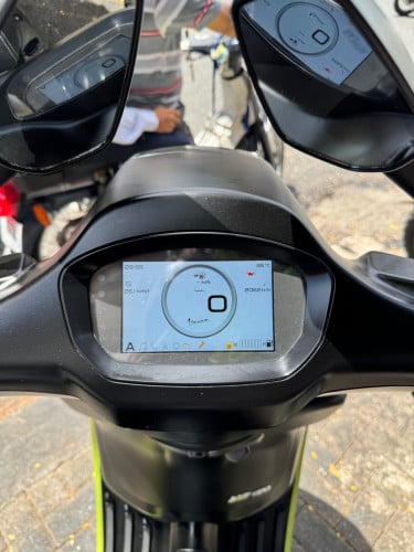 Vespa Sprint Tech 025 ខ្ចីដូចថ្មី