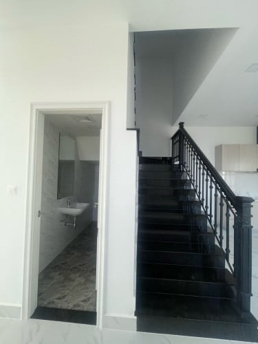 Villa កូនកាត់ លក់