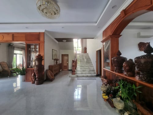 Villa for Sale ( វីឡាប្រណិតថ្មីសម្រាប់លក់) ភ្នំពេញថ្មីសែនសុខ