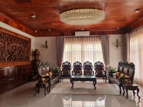 Villa for Sale ( វីឡាប្រណិតថ្មីសម្រាប់លក់) ភ្នំពេញថ្មីសែនសុខ