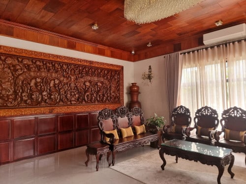 Villa for Sale ( វីឡាប្រណិតថ្មីសម្រាប់លក់) ភ្នំពេញថ្មីសែនសុខ
