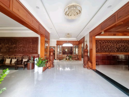 Villa for Sale ( វីឡាប្រណិតថ្មីសម្រាប់លក់) ភ្នំពេញថ្មីសែនសុខ