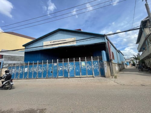 Warehouse For Rent