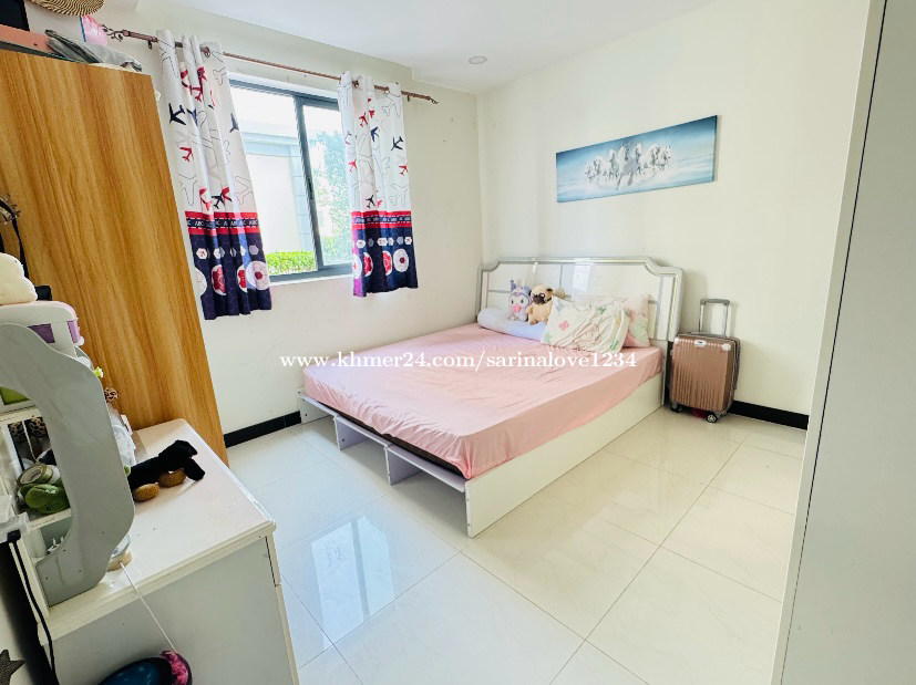 Sensok condo unit for sale