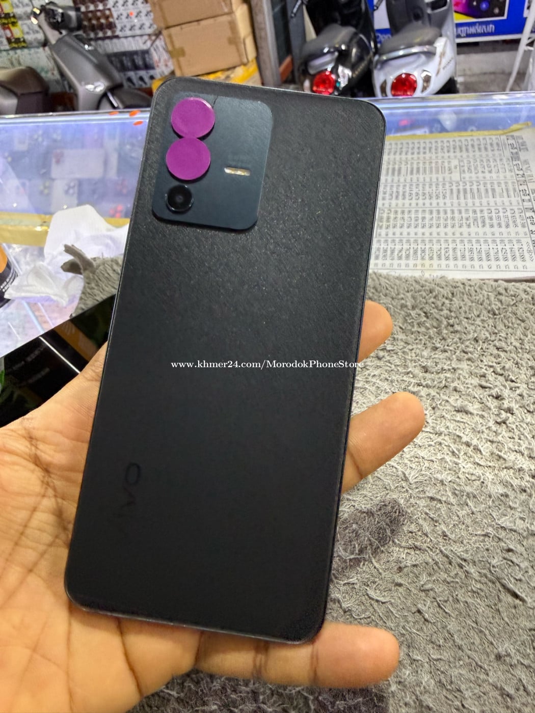 Vivo V23 5G Ram12G Memory256G ក្រុមហ៊ុនសុីមពីរ មានឆ្នាំងសាក