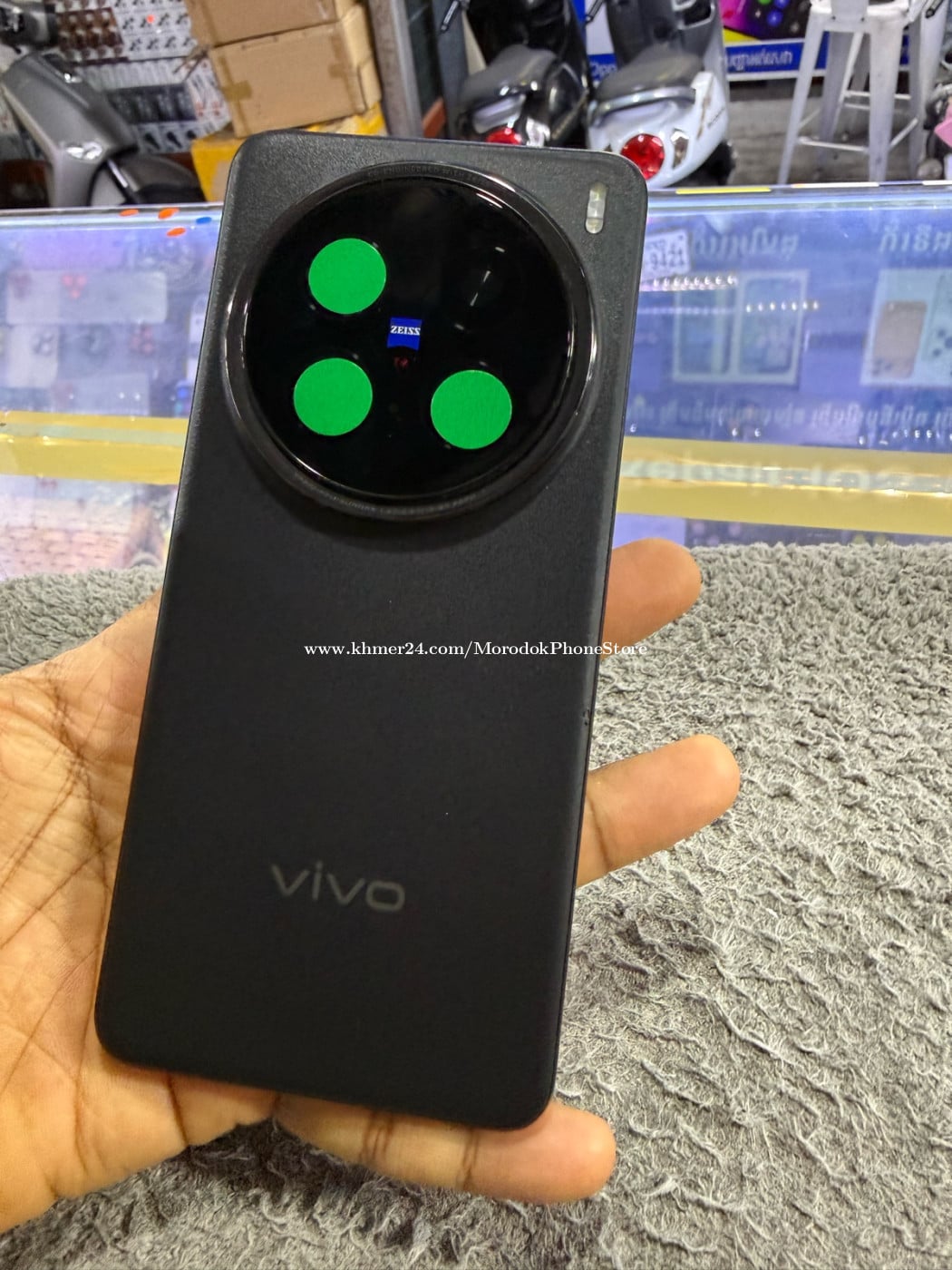 Vivo X200Pro 5G Ram16G Memory1T C/H Sim2 មានឆ្នាំងសាក
