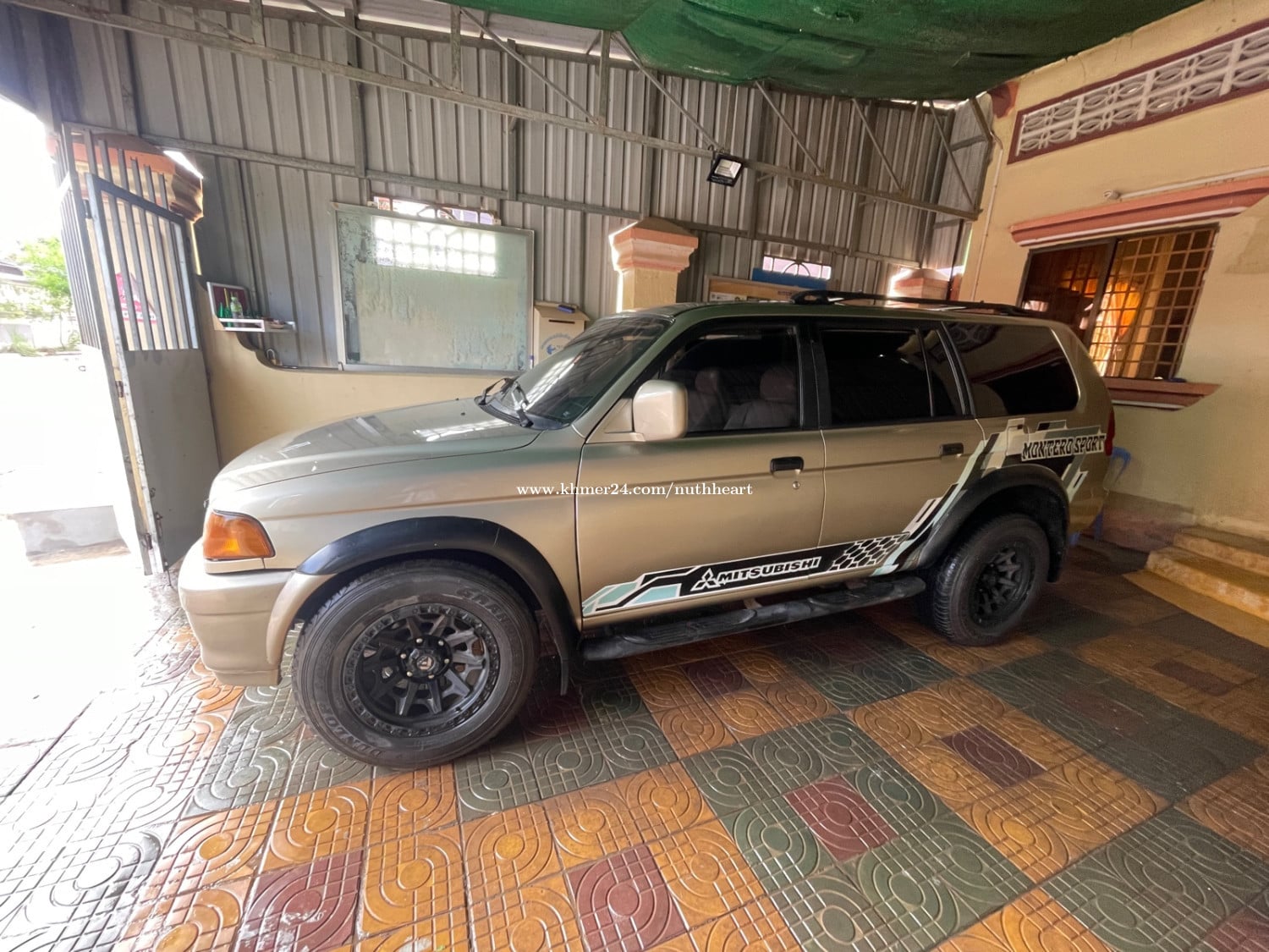 ឡានលក់