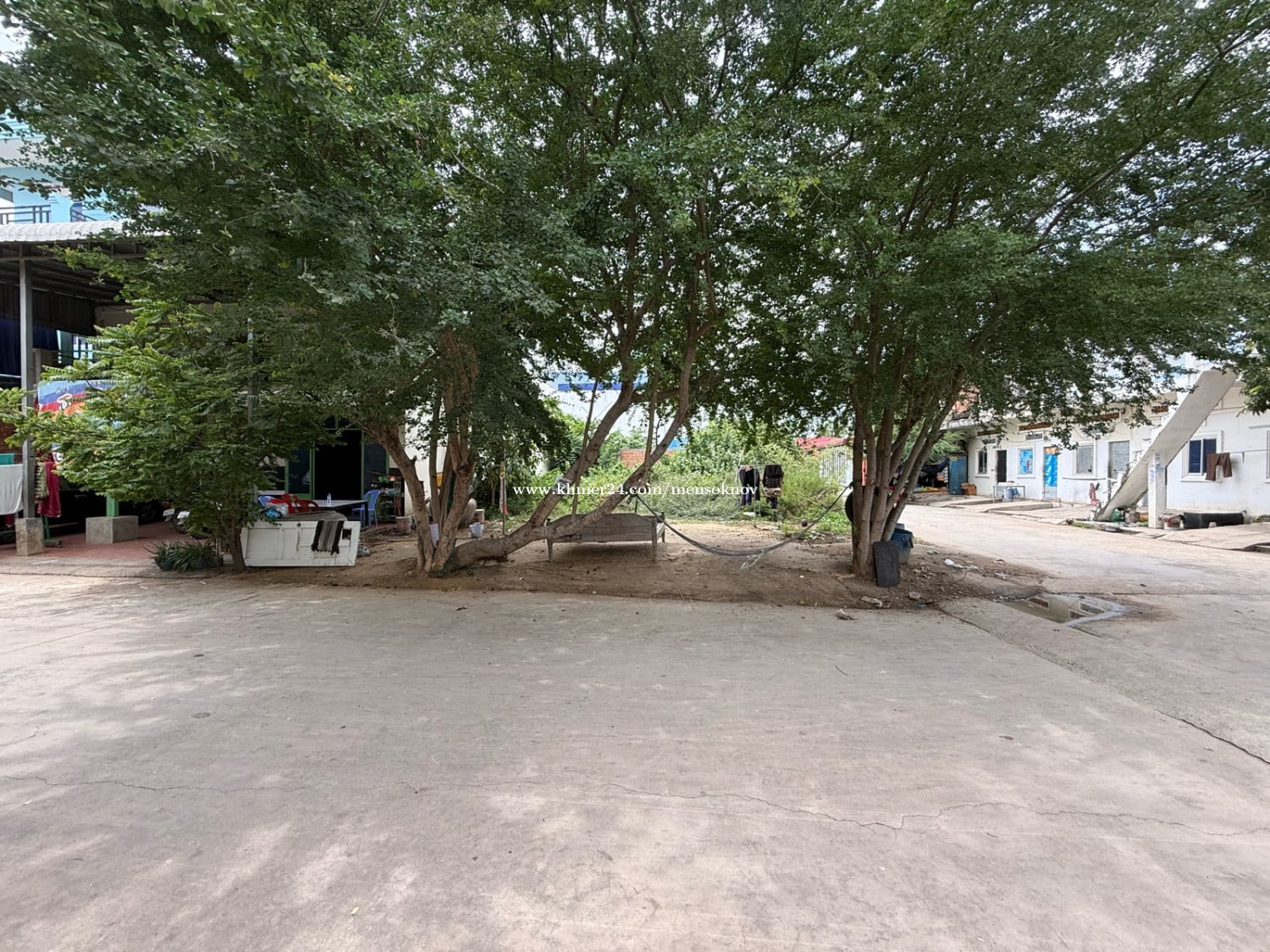 ដីកែងលក់បន្ទាន់នៅឈូកវ៉ា1