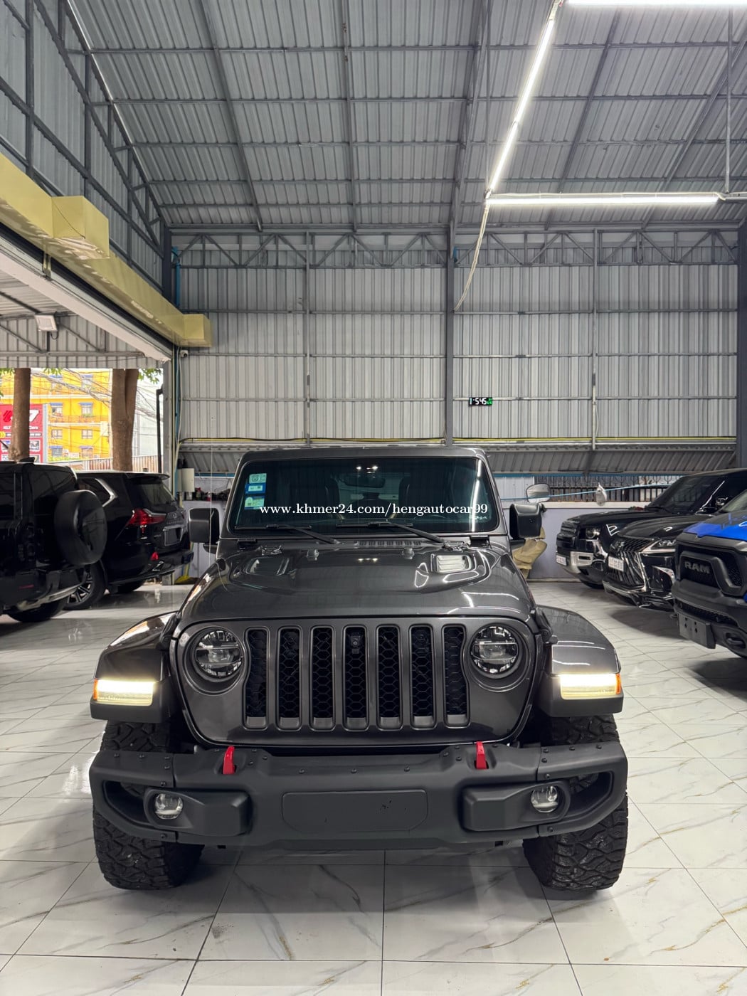 ទេីបកាត់បានថ្មីៗ(ម្ចាស់ដេីមទី1) Jeep Rubicon 2021 ប្រេីបាន30000គីឡូជាង