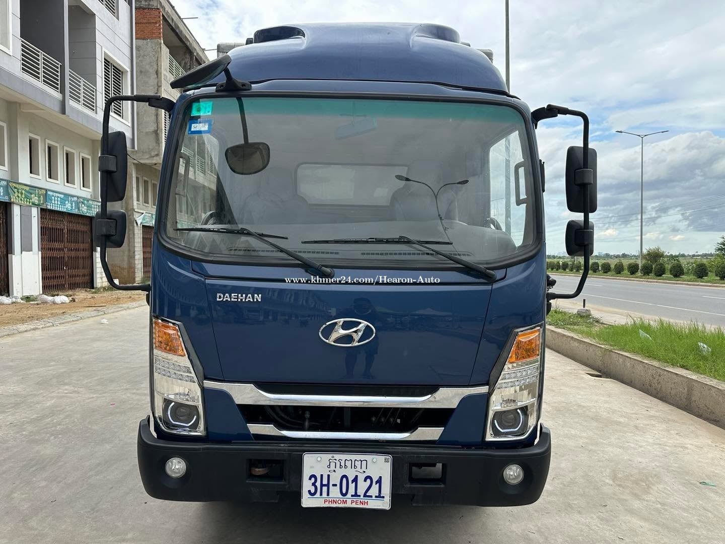 ឡានដឹកទំនិញ🇰🇷ចំនុះ2.5តោន មួយទឹក 90% ឆ្នាំ2017 ម្ចាស់ដើម