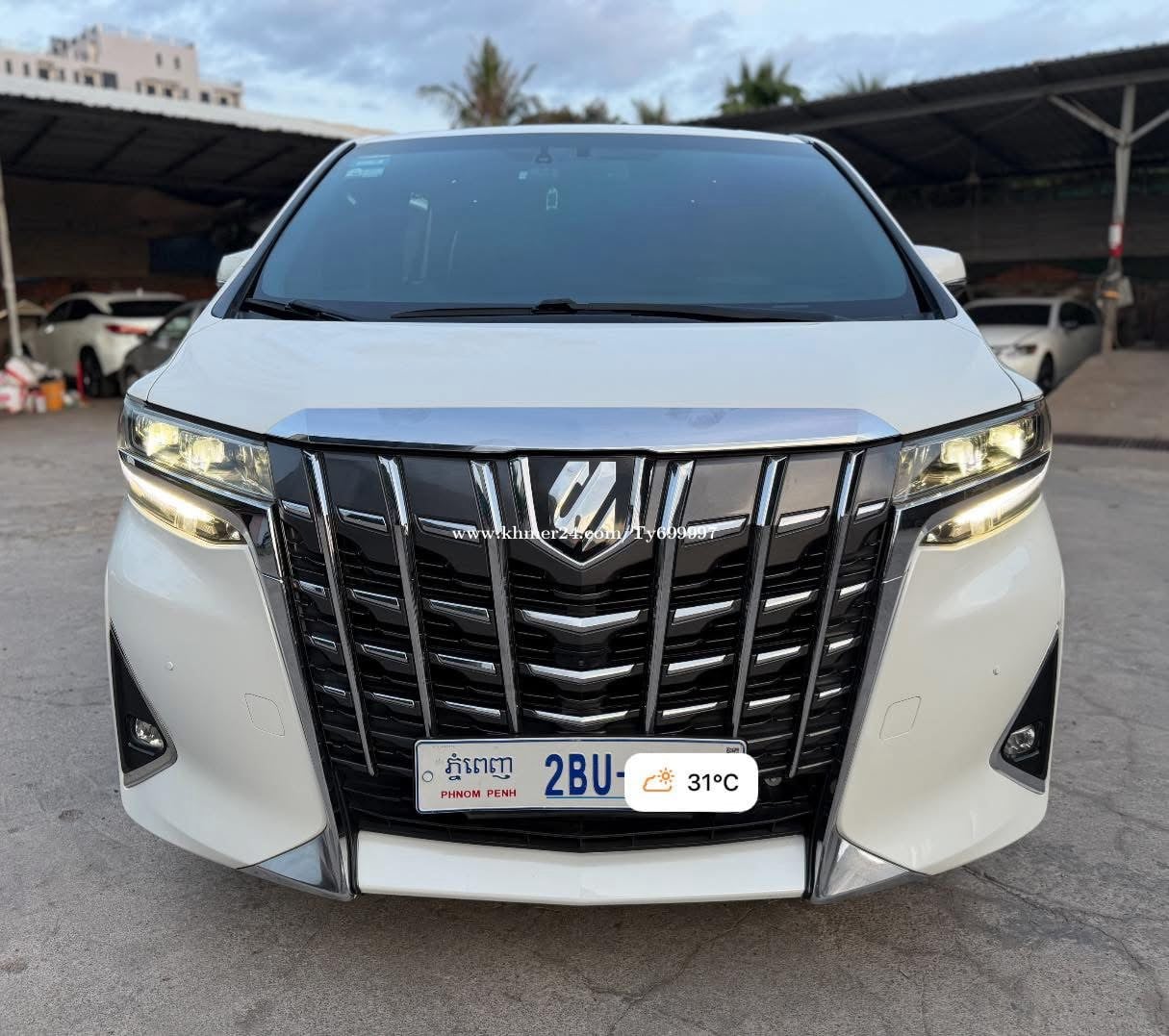 ឆ្វេងសុីន V6 spec រស្សុី executive lounge