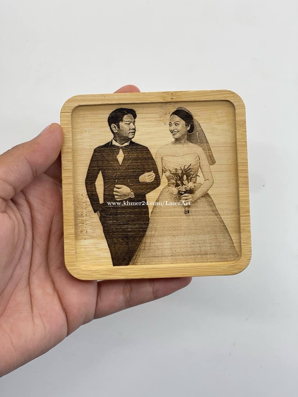 Custom Square Frame with your Personalize Photo /Logo/Wordings (with wooden stand)ឈើឆ្លាក់រូបគ្រួសារ