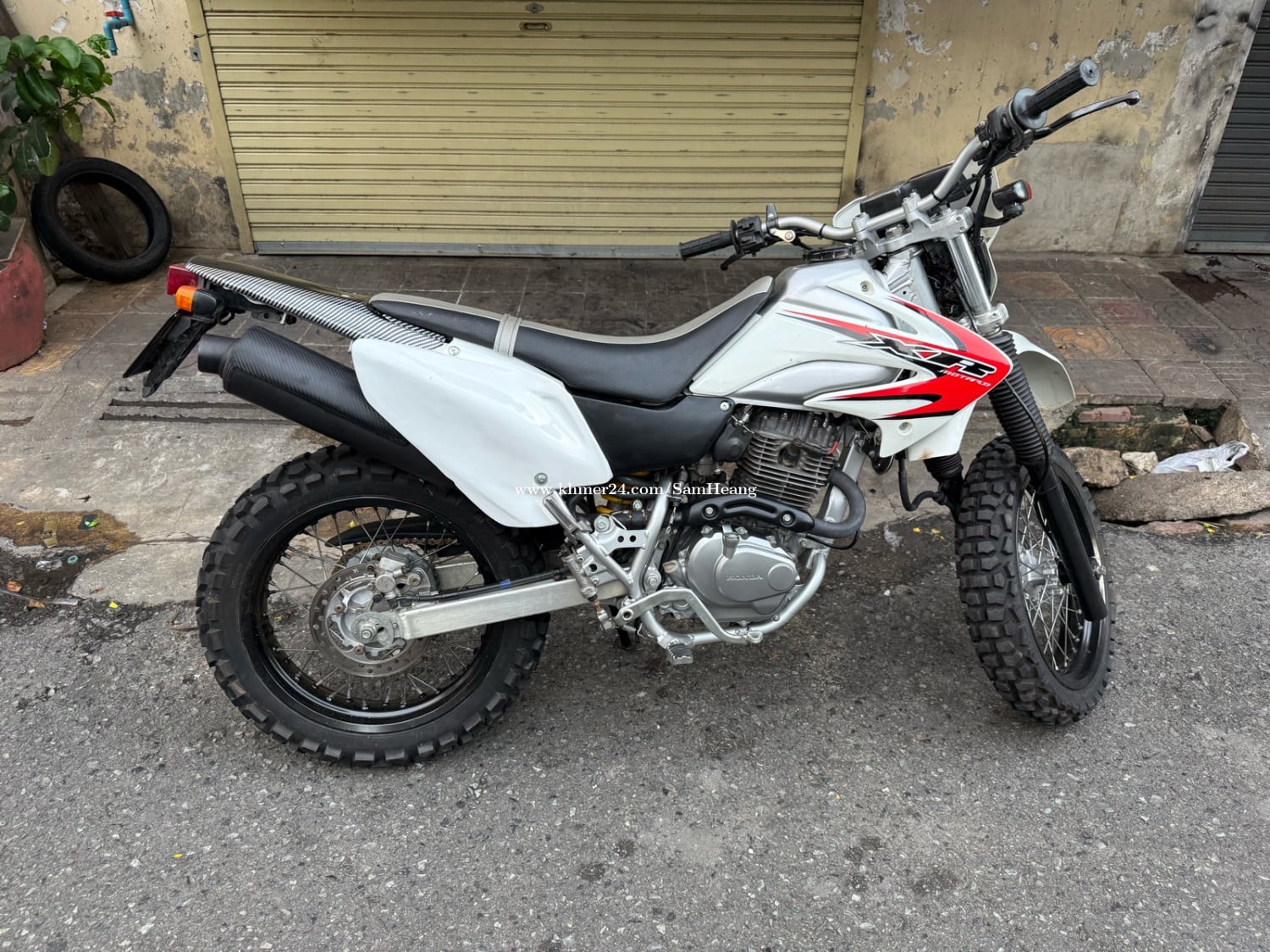 Honda XR230