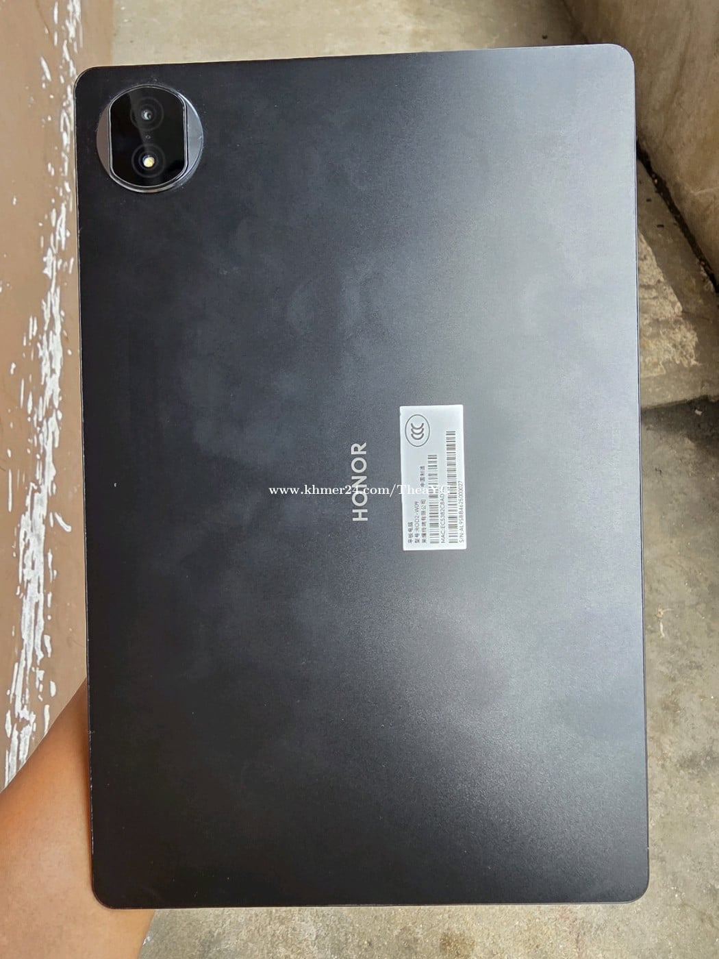 Honor MagicPad2 Black, OLED 144hz, ram12+8/256g ស្អាត 96% (China version)