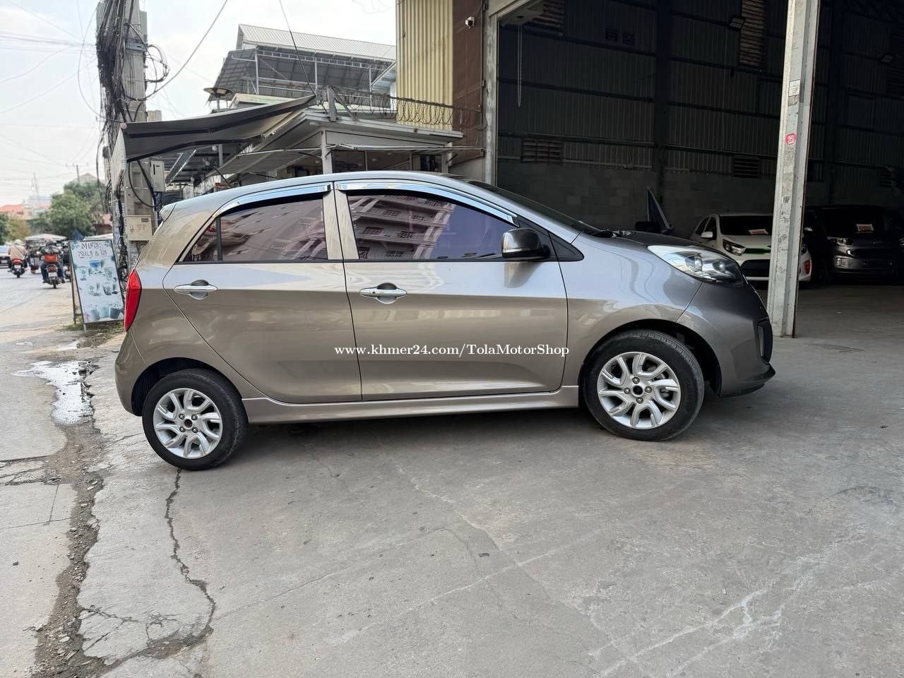 Kia morning 2012full option