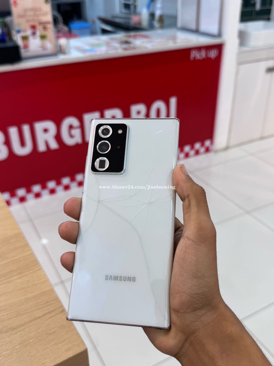 Note 20Ultra ក្រុមហ៊ុនសុីម2