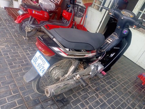 មានកាតគ្រីត្រឹមត្រូវ