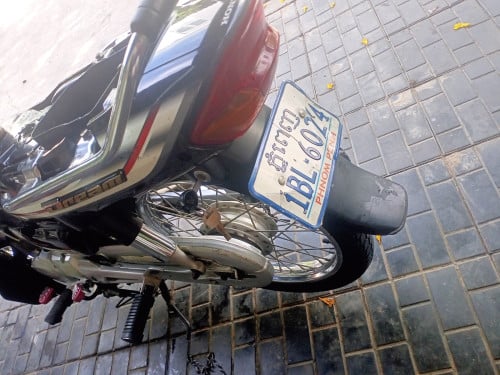 មានកាតគ្រីត្រឹមត្រូវ
