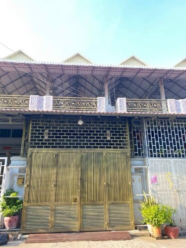 ផ្ទះលក់បុរីសំបូរមាស