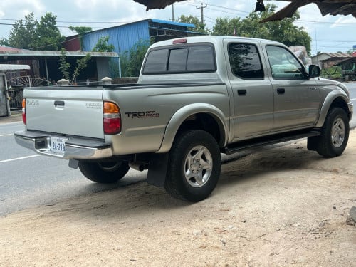 ឡានលក់ប៉ុងមួយ ប៉ុងភ្លើង