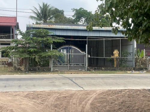 ផ្ទះ នឹង ដី លក់