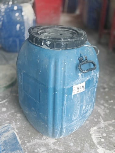 ធុងប្លាស្ទិក 塑料桶
