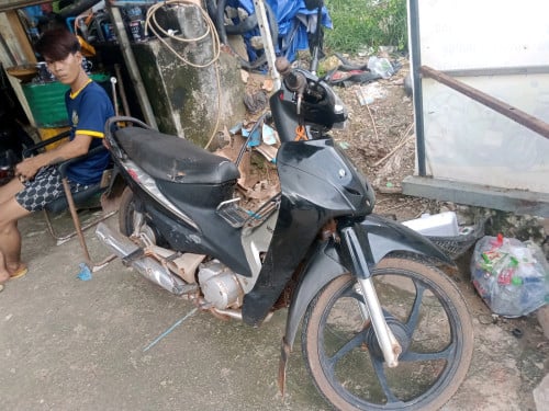 ម៉ូតូនៅម៉ាស៊ីនឆាប់ស្អាត មានកាត្រីត្រឹមត្រូវ