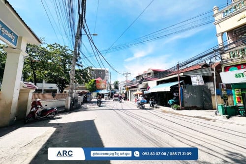 ផ្ទះអាជីវកម្ម២ល្វែងក្បែរផ្សារសាមហានទួលង្កែឬស្សីកែវ