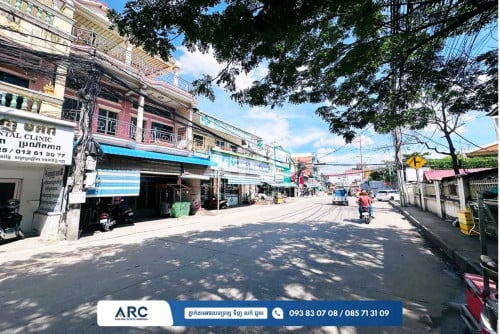 ផ្ទះអាជីវកម្ម២ល្វែងក្បែរផ្សារសាមហានទួលង្កែឬស្សីកែវ
