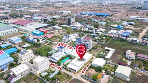 ដីឃ្លាំង ផ្លូវបី សម្រាប់ជួល!!