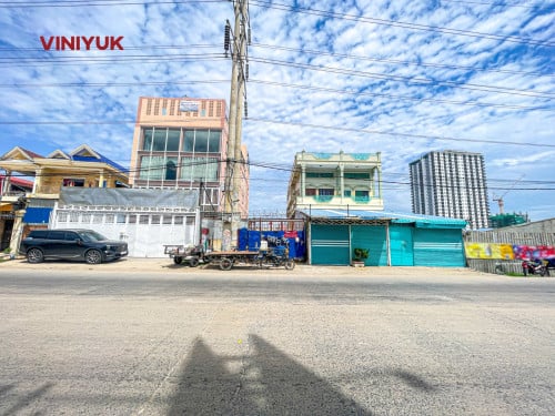 ដី សម្រាប់ជួល !