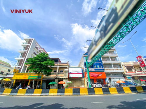 ឃ្លាំង សម្រាប់ជួល!!