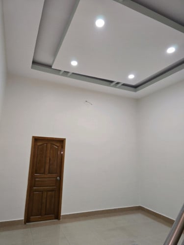 ផ្ទះអាជីវកម្មលក់បន្ទាន់