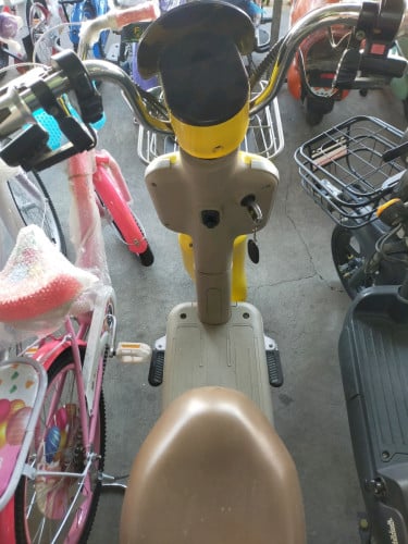 កង់អាគុយមួយទឹក