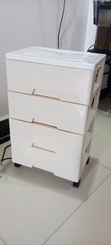 ទូរដាក់សំភារះ