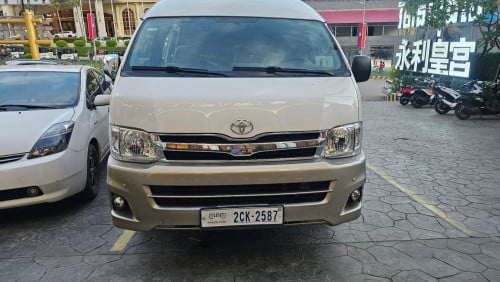 ឆ្នាំ 010 អូតូ សាំង តំលៃ 23500$