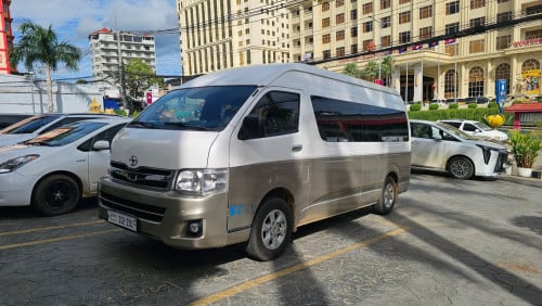 ឆ្នាំ 010 អូតូ សាំង តំលៃ 23500$