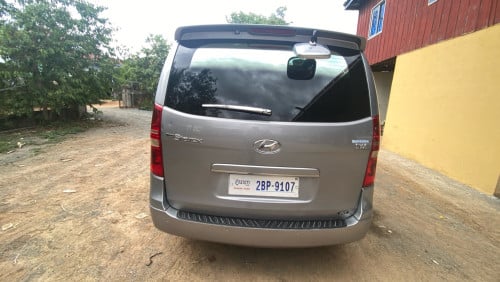 ឡាន011លក់ម្ចាស់ផ្ទាលប្រញាប់លុយ0974044109