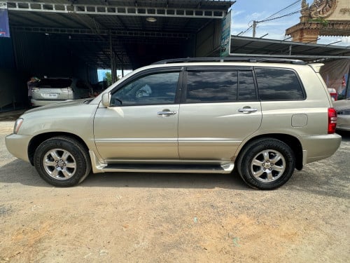 ឡានលក់ ឆ្នាំ03 4ម៉ាសុីនប៉ុង1 មហាថ្មី