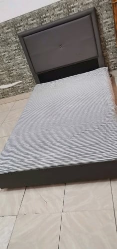 គ្រែ ទំហំ 120×200