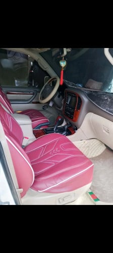 លក់ដូរសារី470ឆ្នាំ02. តំលៃ14200$. លេខតេក្រាម011522891.(0967267065)