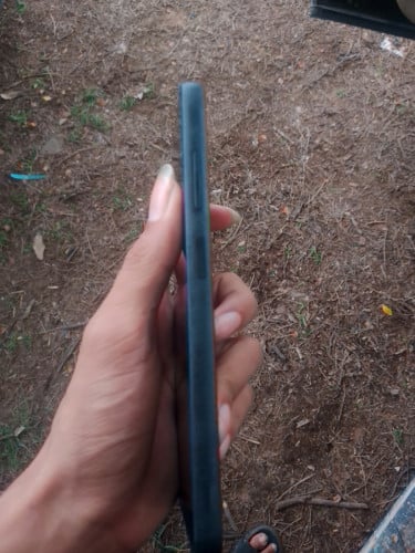 លក់50$ចចាបែកអេក្រង់