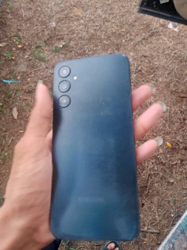 លក់50$ចចាបែកអេក្រង់
